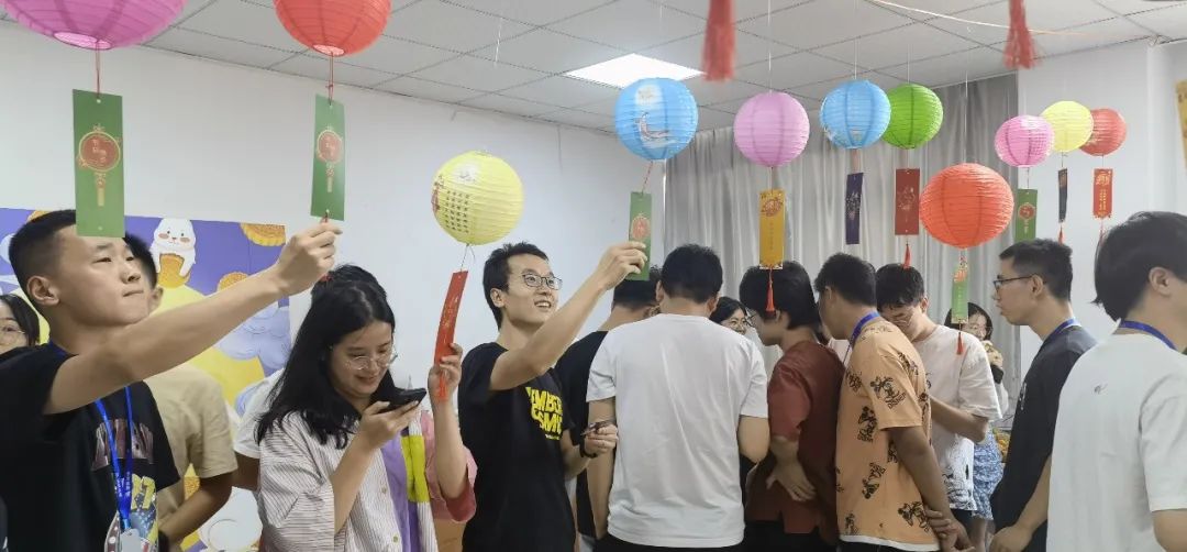 86e65b2de0a4a9d738f7c2e178b90bc9